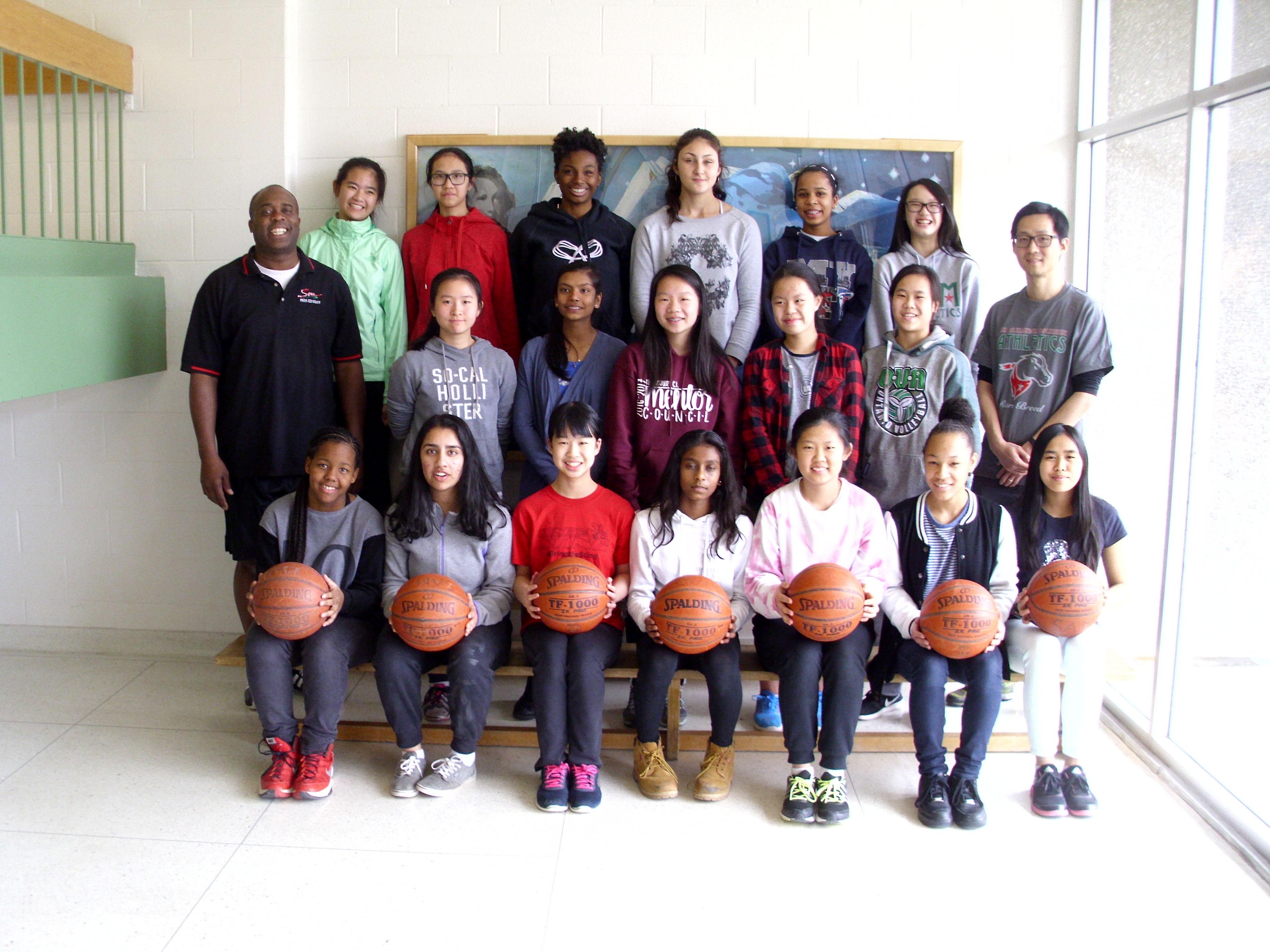Gr. 8 Girls' Basketball team