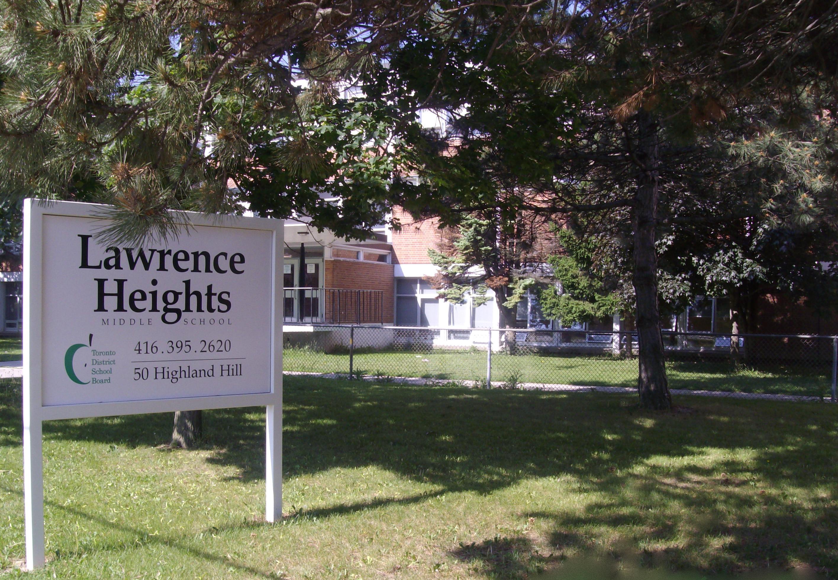 Front view of Lawrence Heights middle school