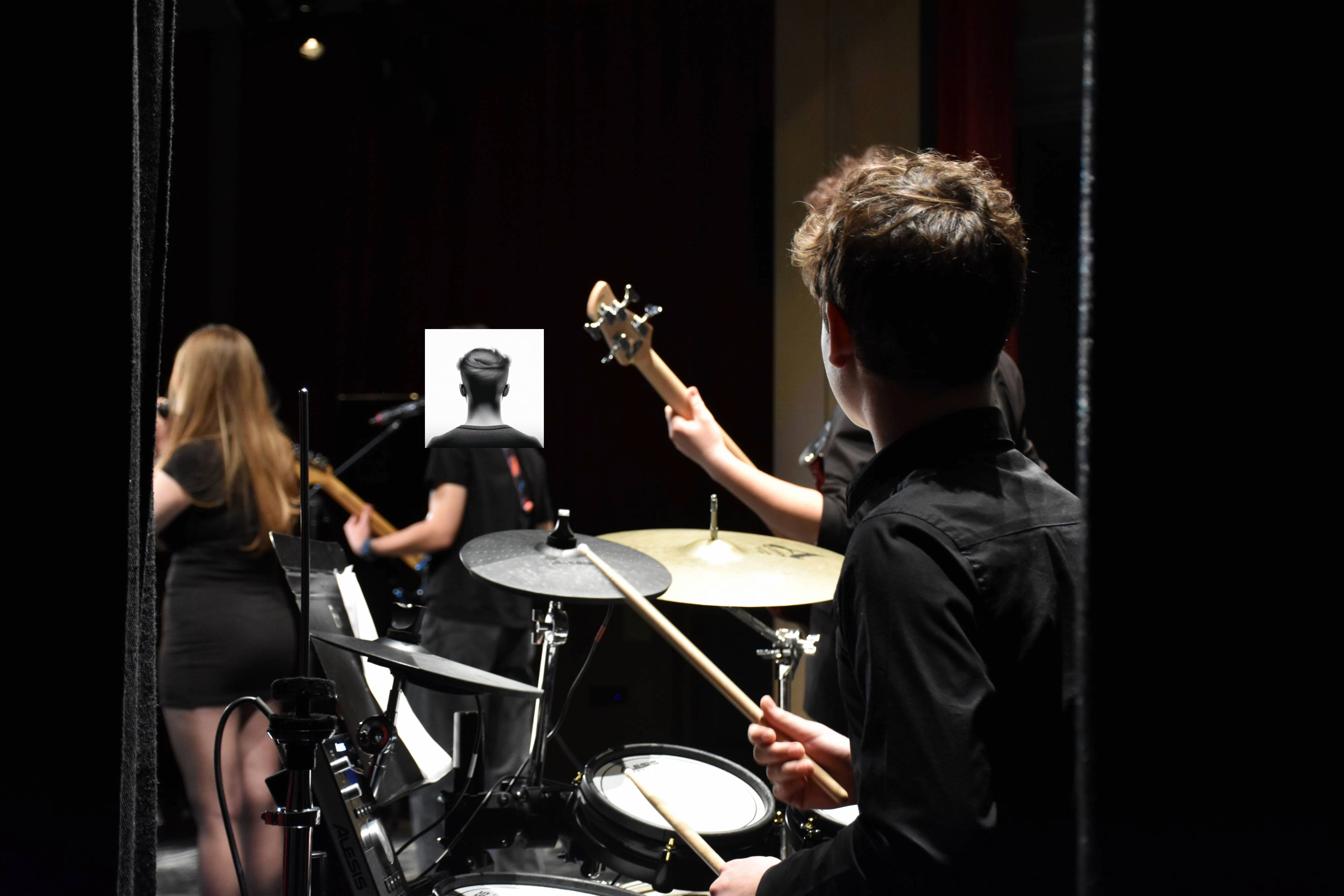 drums and singers Open Gallery